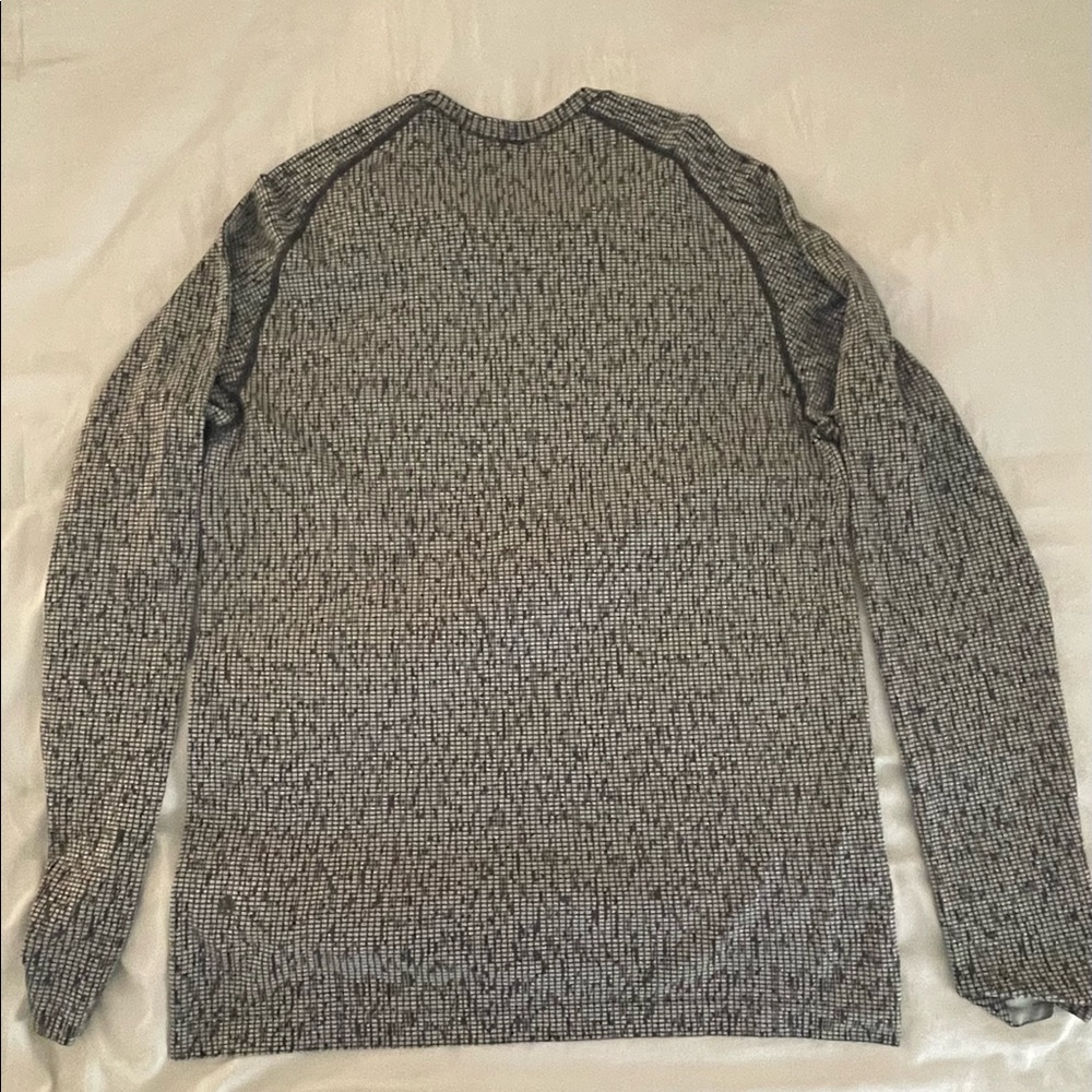 Lululemon Metal Vent Long Sleeve